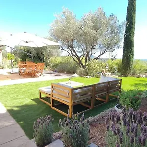 Séjour chez l'habitant Le Jardin D'eden, Tavernes