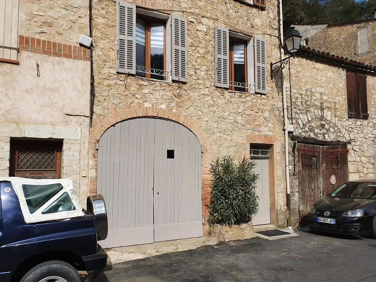 Studio Vllage Entrecasteaux France